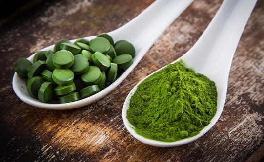 Does spirulina aid with weight loss?